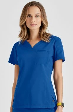 Grey's Anatomy Women's Capri Tuck-In Scrub Top