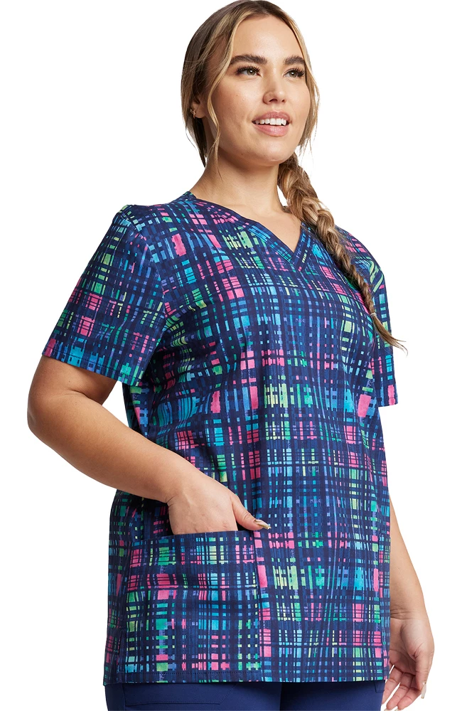 Dickies Women's V-Neck Glowing Plaid Print Scrub Top 4 Dickies Women's V-Neck Glowing Plaid Print Scrub Top - Image 4
