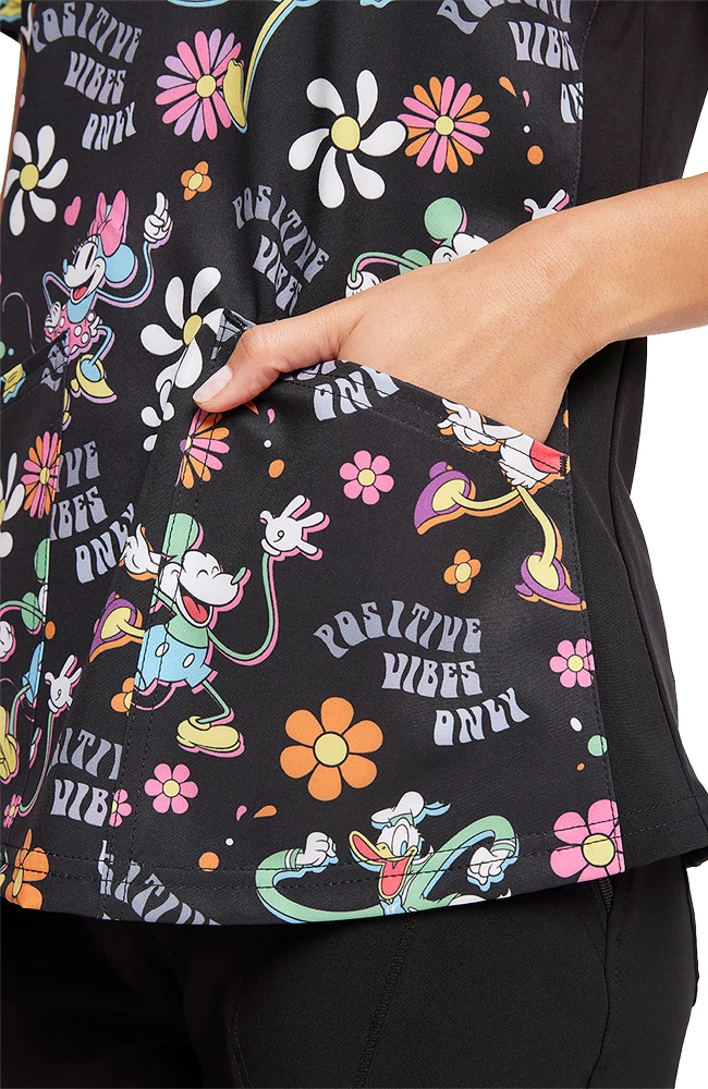 Cherokee Women's Positive Vibes Print Scrub Top 5 Cherokee Women's Positive Vibes Print Scrub Top - Image 5